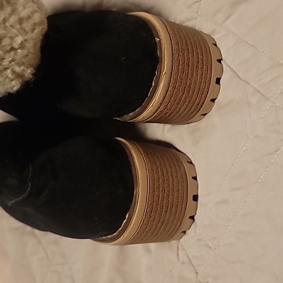 No brand size 8, short heel lined boots, worn once - Picture 4 of 6